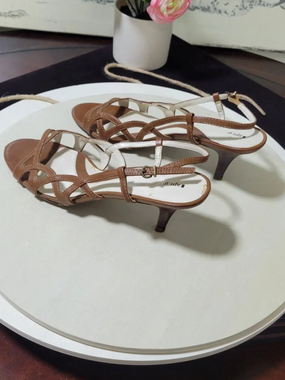 Apt. 9 heel insole sandal
